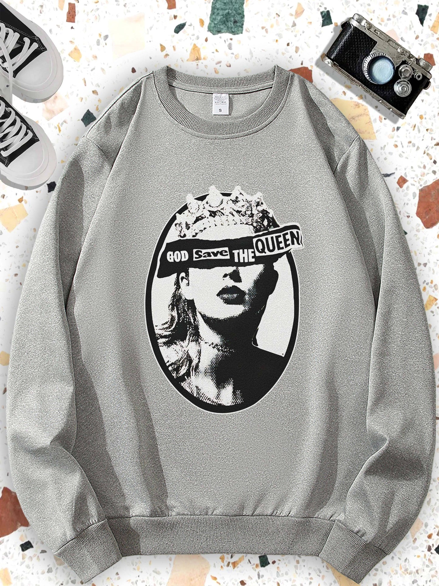 God Save The Queen" Graphic Crew Neck Sweatshirt - Casual Long Sleeve Pullover for Women, Versatile & Machine Washable, Perfect for All Seasons